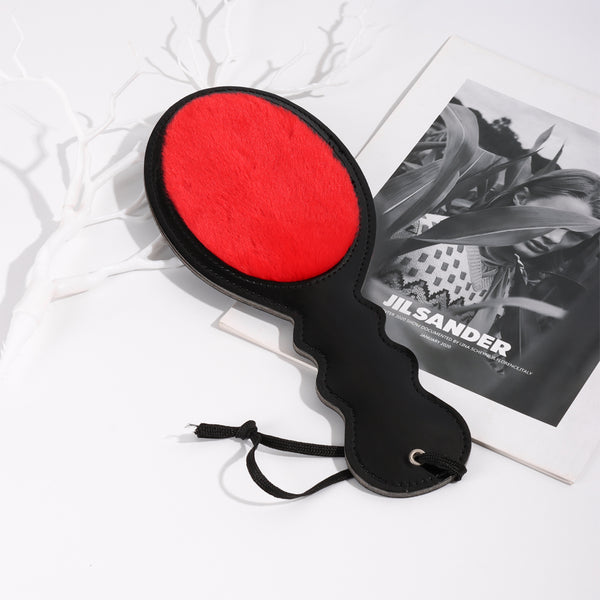 Chatouilleur à plumes rouges pour jeu de rôle pour adultes