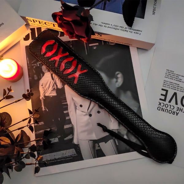 Pagaies de fessée en cuir PU XOXO 12,8 pouces