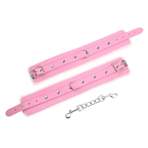 Attaches de cheville en cuir et fourrure