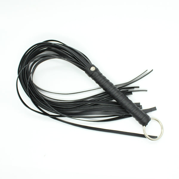 Flogger BDSM en cuir pour le plaisir sexuel des couples