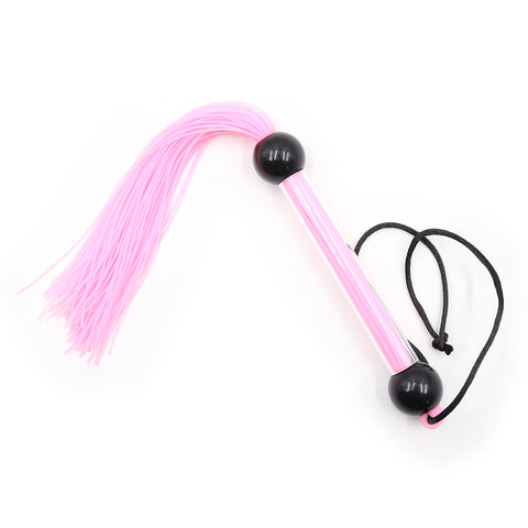 Flogger en silicone pour jeu BDSM en couple