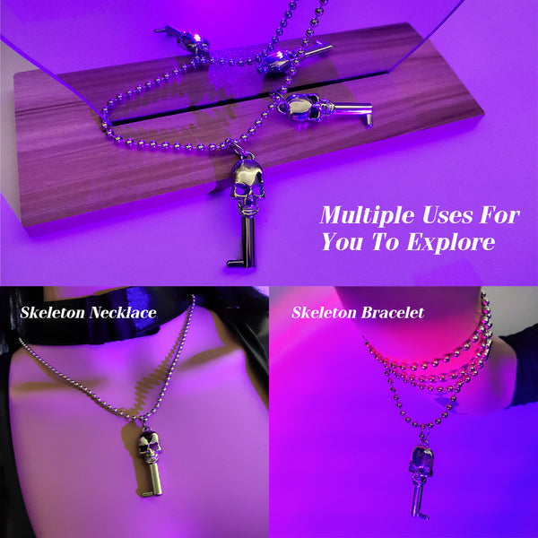 Combinaison de police cosplay avec menottes argentées et attaches 