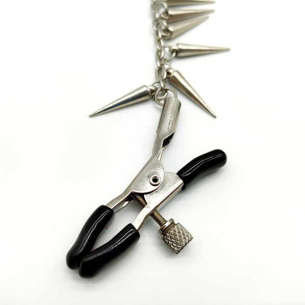 Pinces à tétons avec chaîne pour jeux sexuels