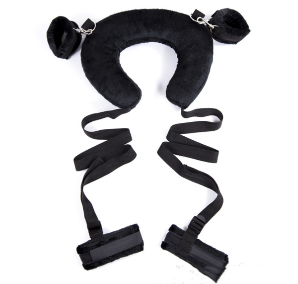 Harnais de cou rembourré de retenue BDSM avec menottes et menottes aux chevilles