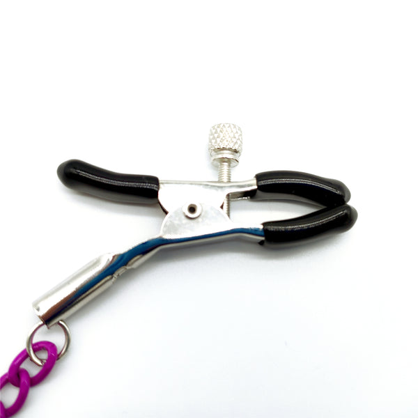 セックスの快感のためのチェーン付きニップルクリップ