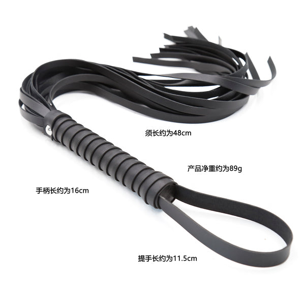 Flogger en PU avec petite queue dure pour jeu BDSM