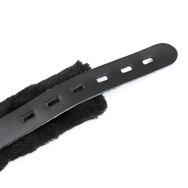 Bondage Collar With Chain Leash