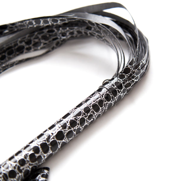 Outils sexuels PU Flogger pour jeux de couple
