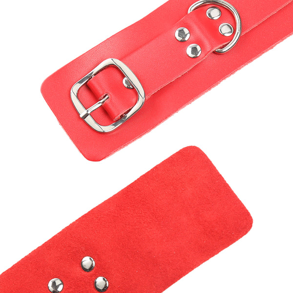 Menottes aux poignets en cuir, contraintes de bondage