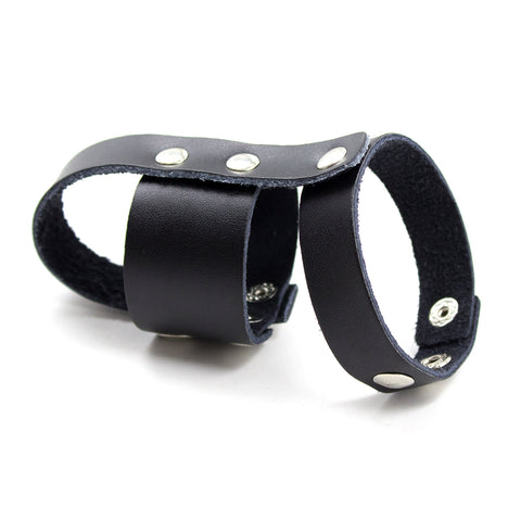 Anneau pénien en cuir avec clous