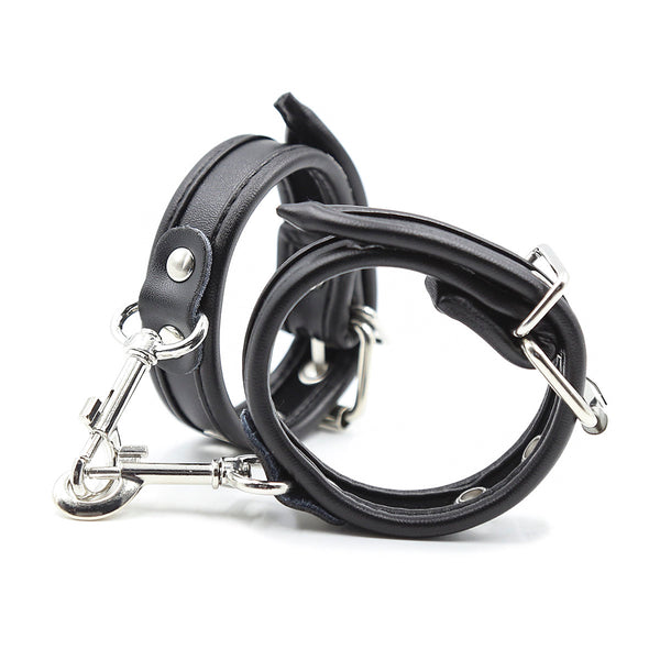 PU Wrist Restraints With Metal Accessories